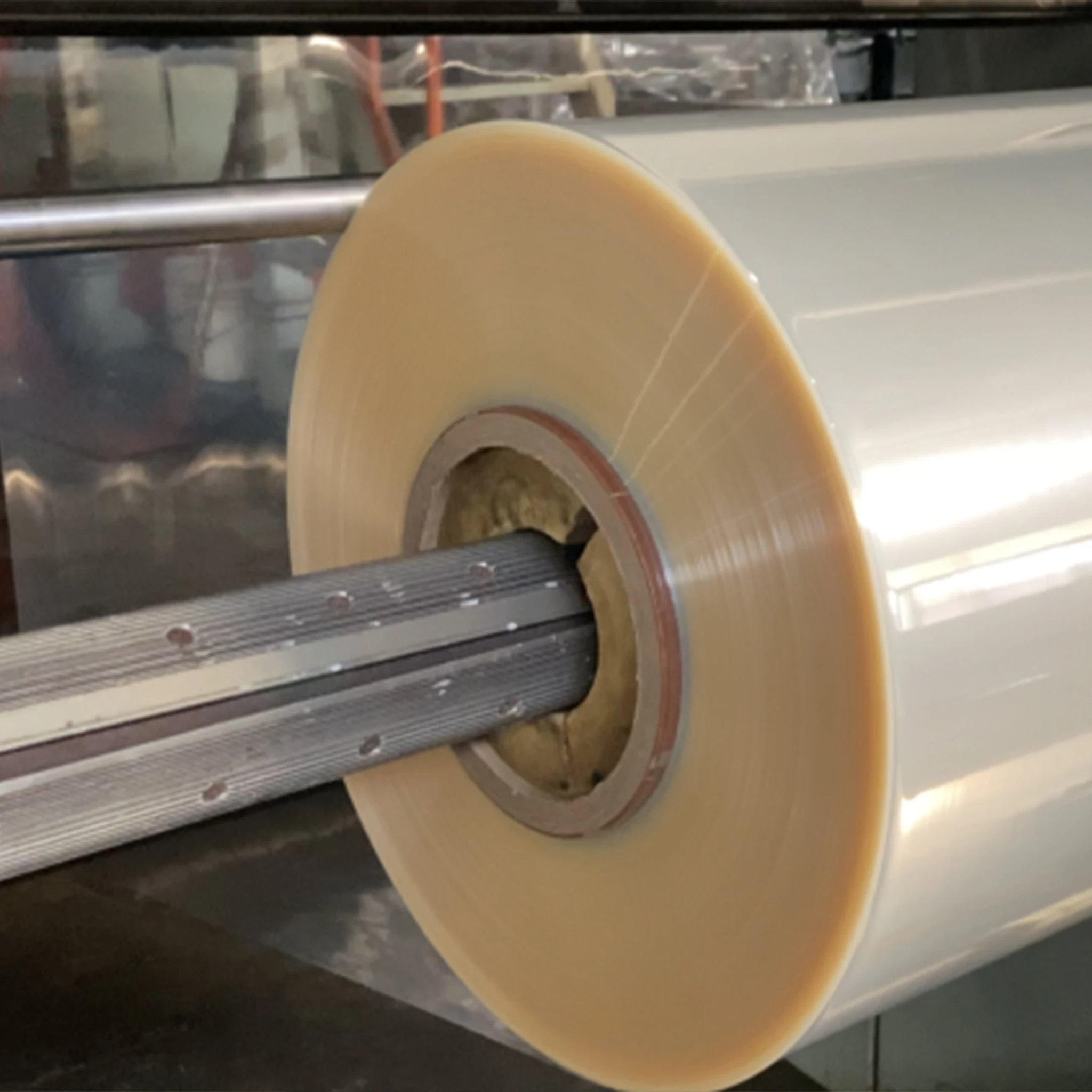 Pellicola termoretraibile PETG trasparente con stampa personalizzata e rapporto di restringimento elevato per imballaggio di bottiglie - 1764061798309381 1